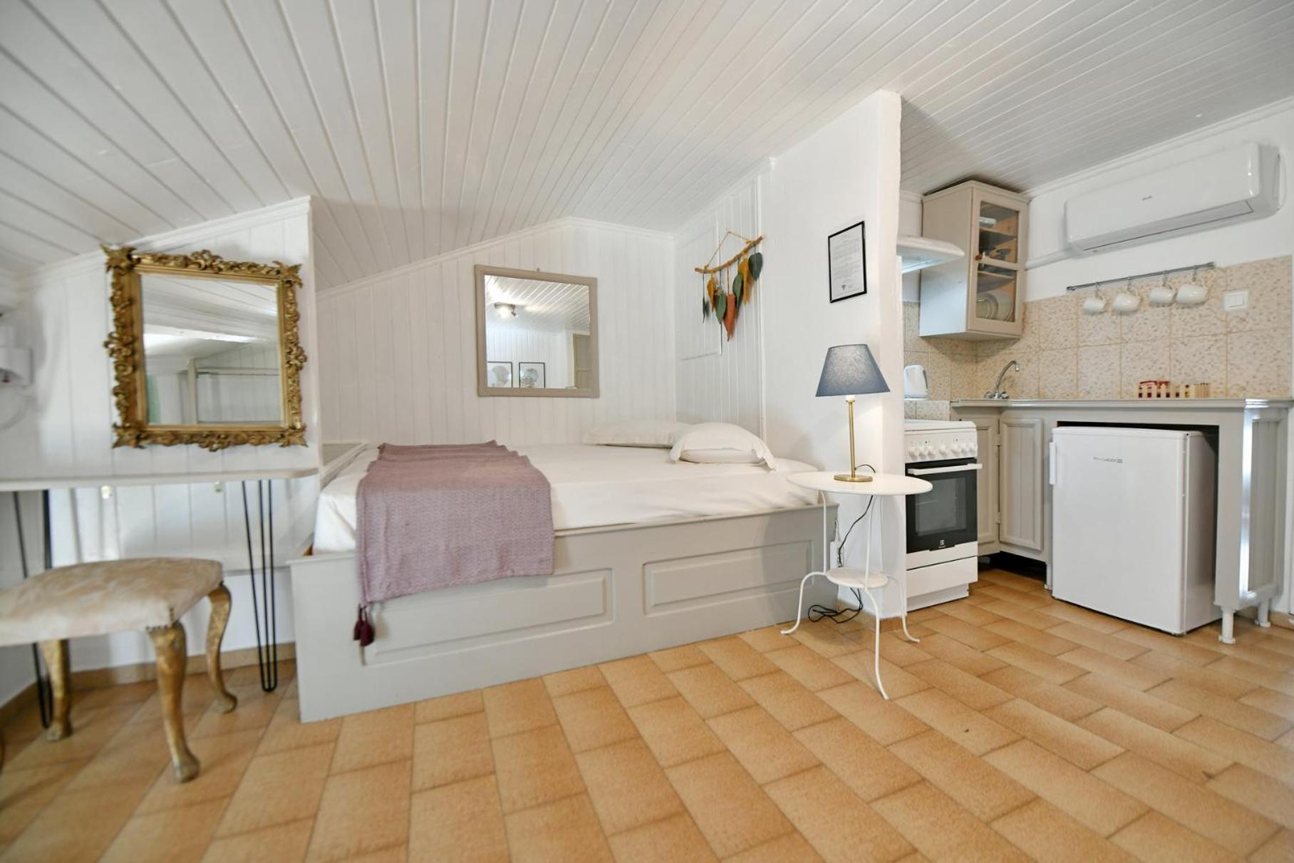 Athina Guesthouse Hydra  Extérieur photo