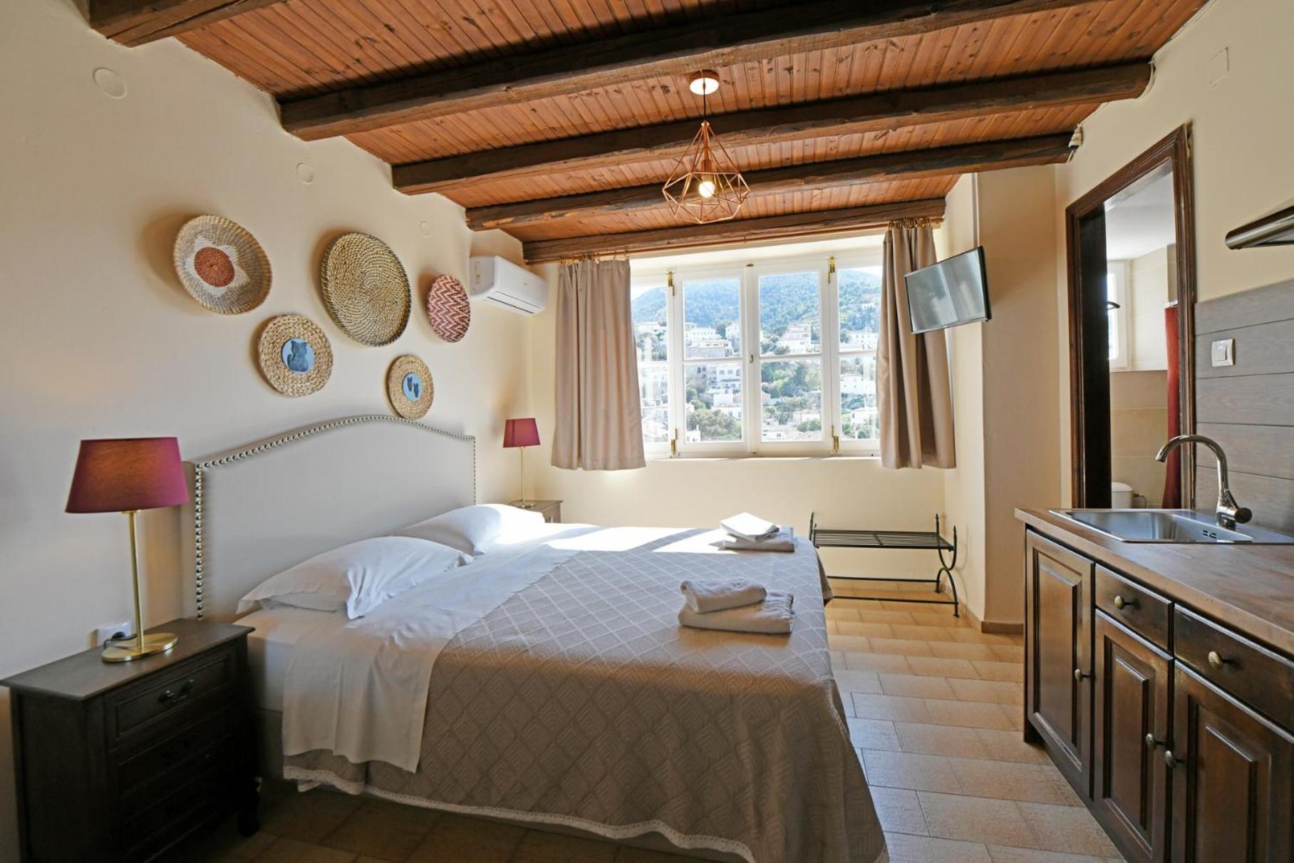 Athina Guesthouse Hydra  Extérieur photo