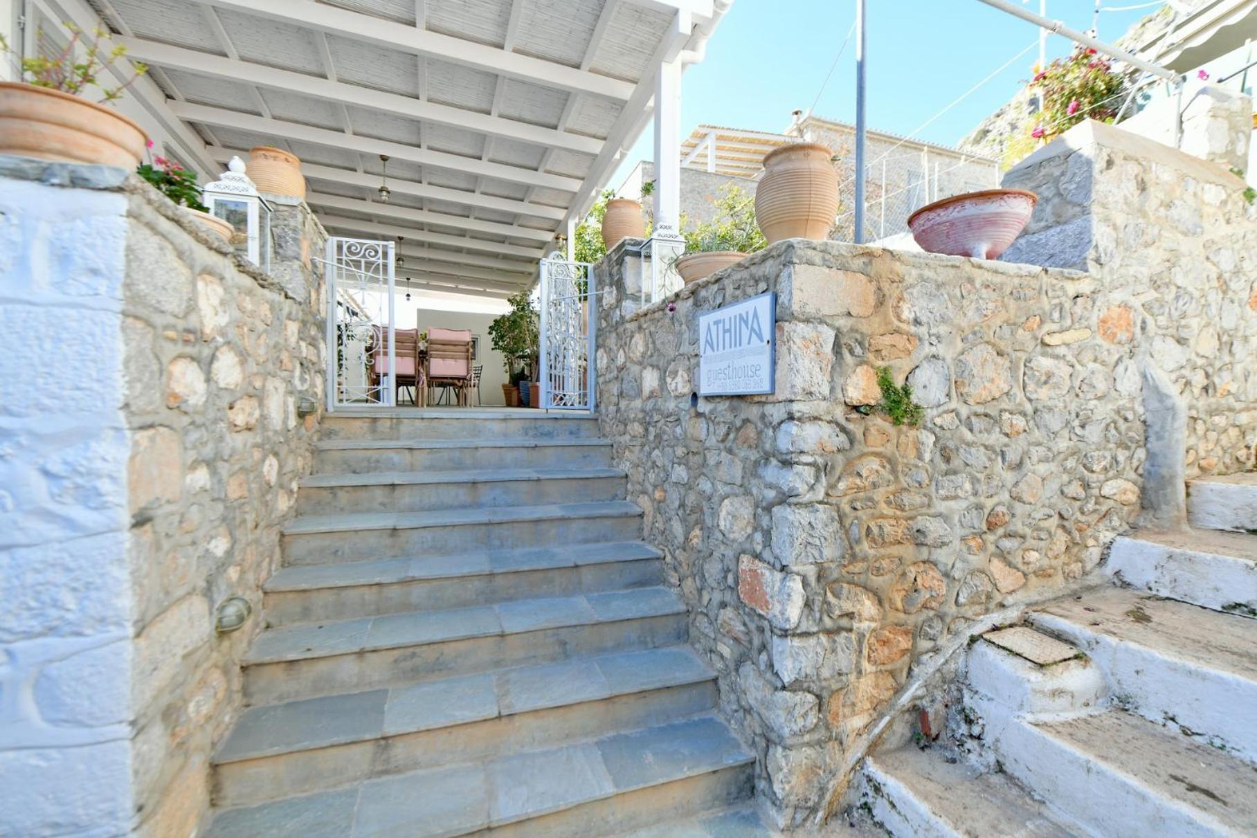 Athina Guesthouse Hydra  Extérieur photo