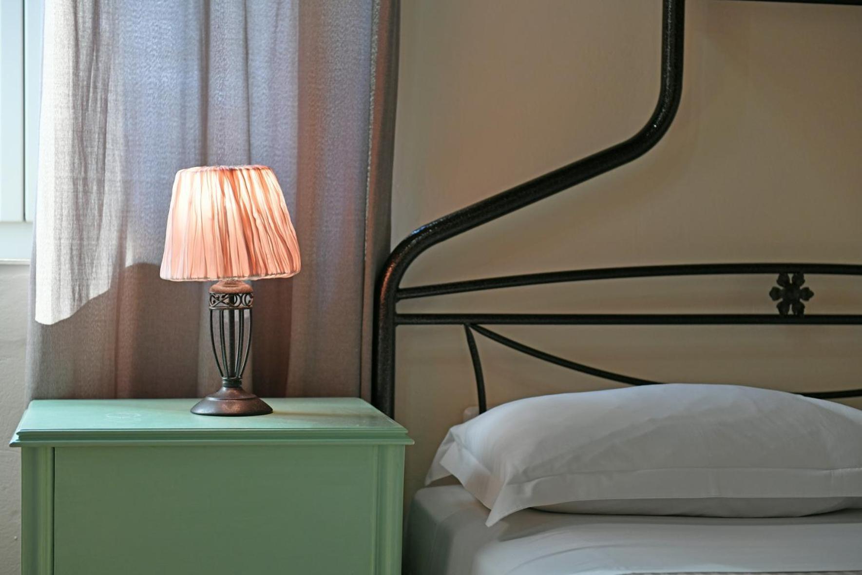 Athina Guesthouse Hydra  Extérieur photo