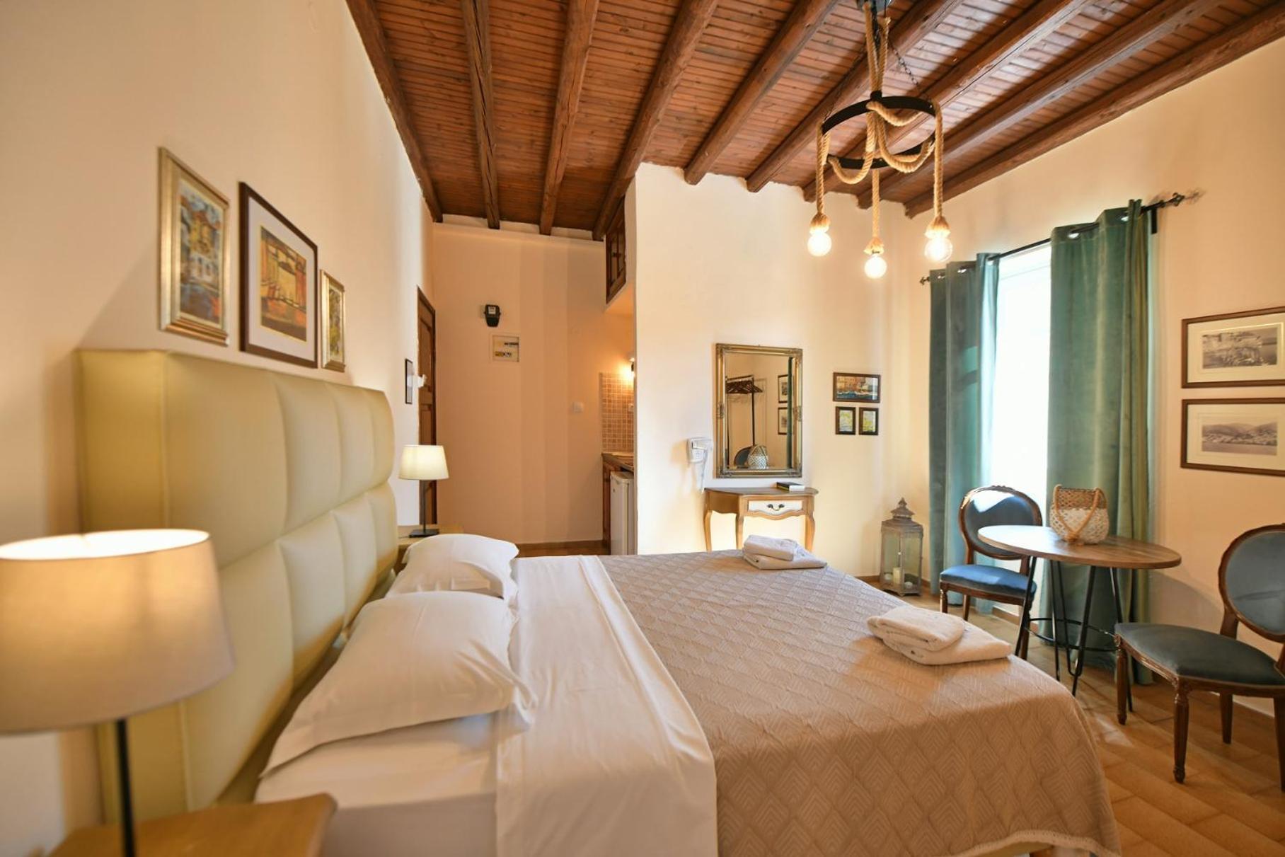 Athina Guesthouse Hydra  Extérieur photo