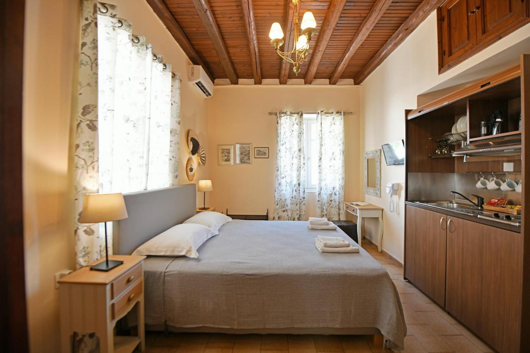 Athina Guesthouse Hydra  Extérieur photo